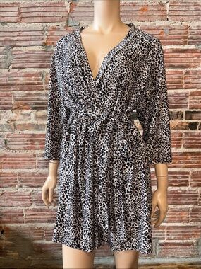 Vintage Rene Rofe Black & White Leopard-Print Wrap Robe Dress